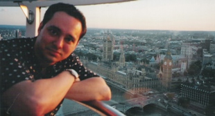 Dave Travels to London, England
